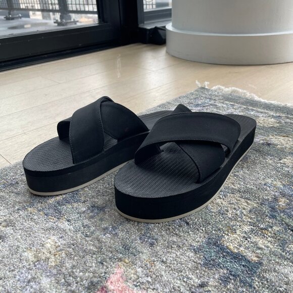 Like New Indosole Cross Platform Sandal Black/Sea Salt, size 8-9 - Picture 3 of 8